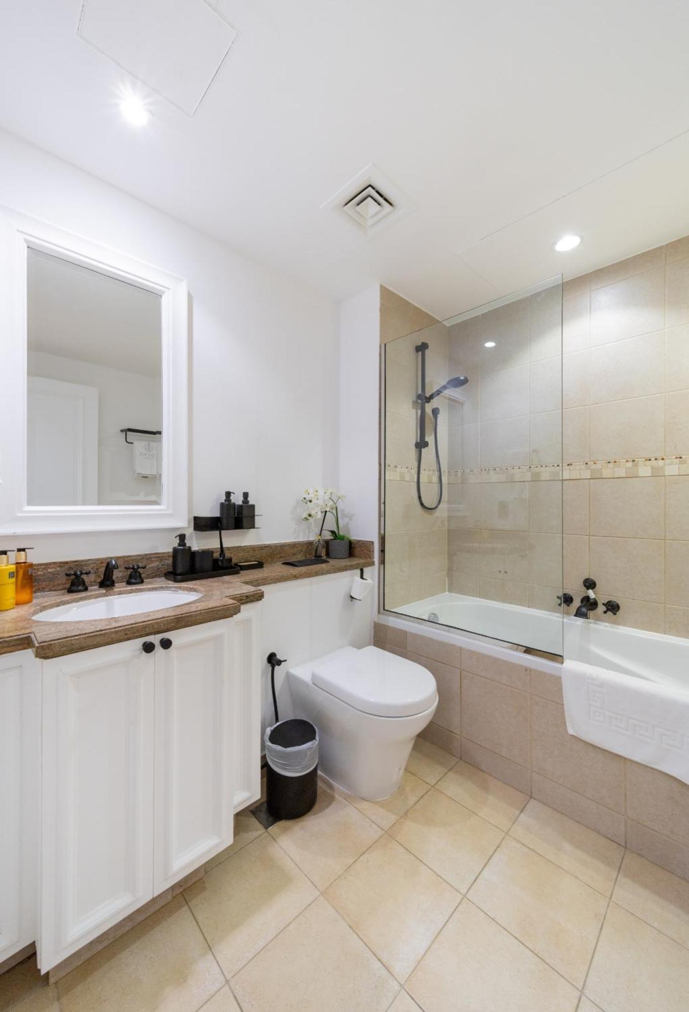 Eden's Homes & - Burj Khalifa Community Apartment *